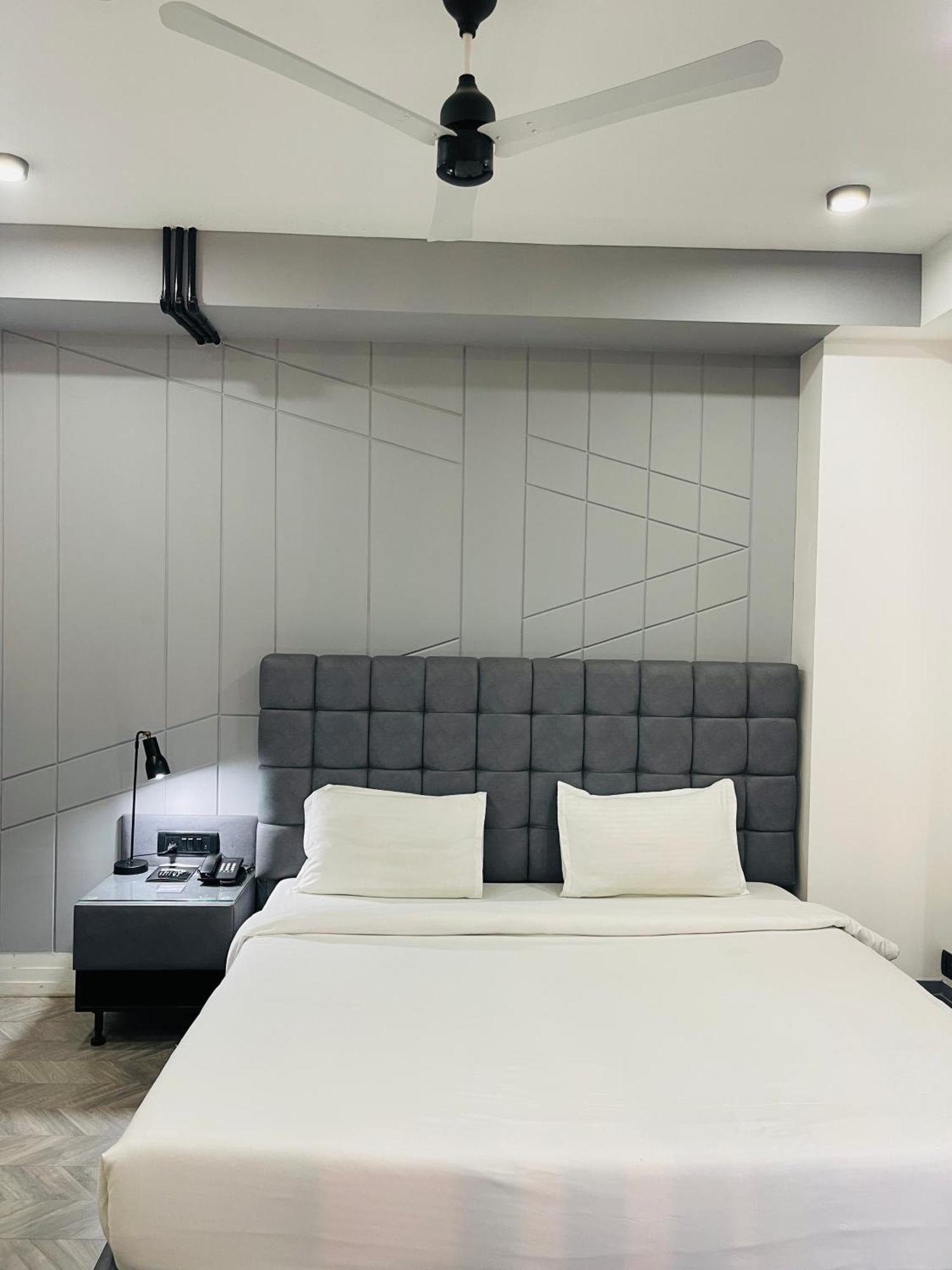 Bedchambers Serviced Apartments, Mg Road Gurgaon Exterior foto
